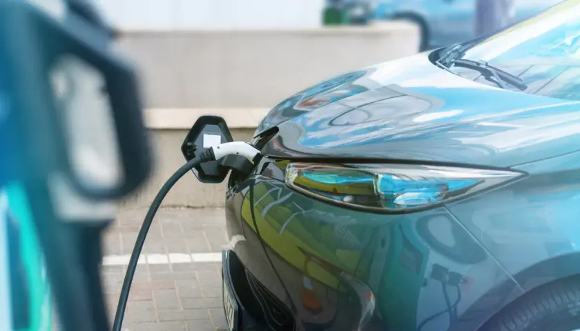 Prawdziwy koszt posiadania samochodu elektrycznego w Polsce